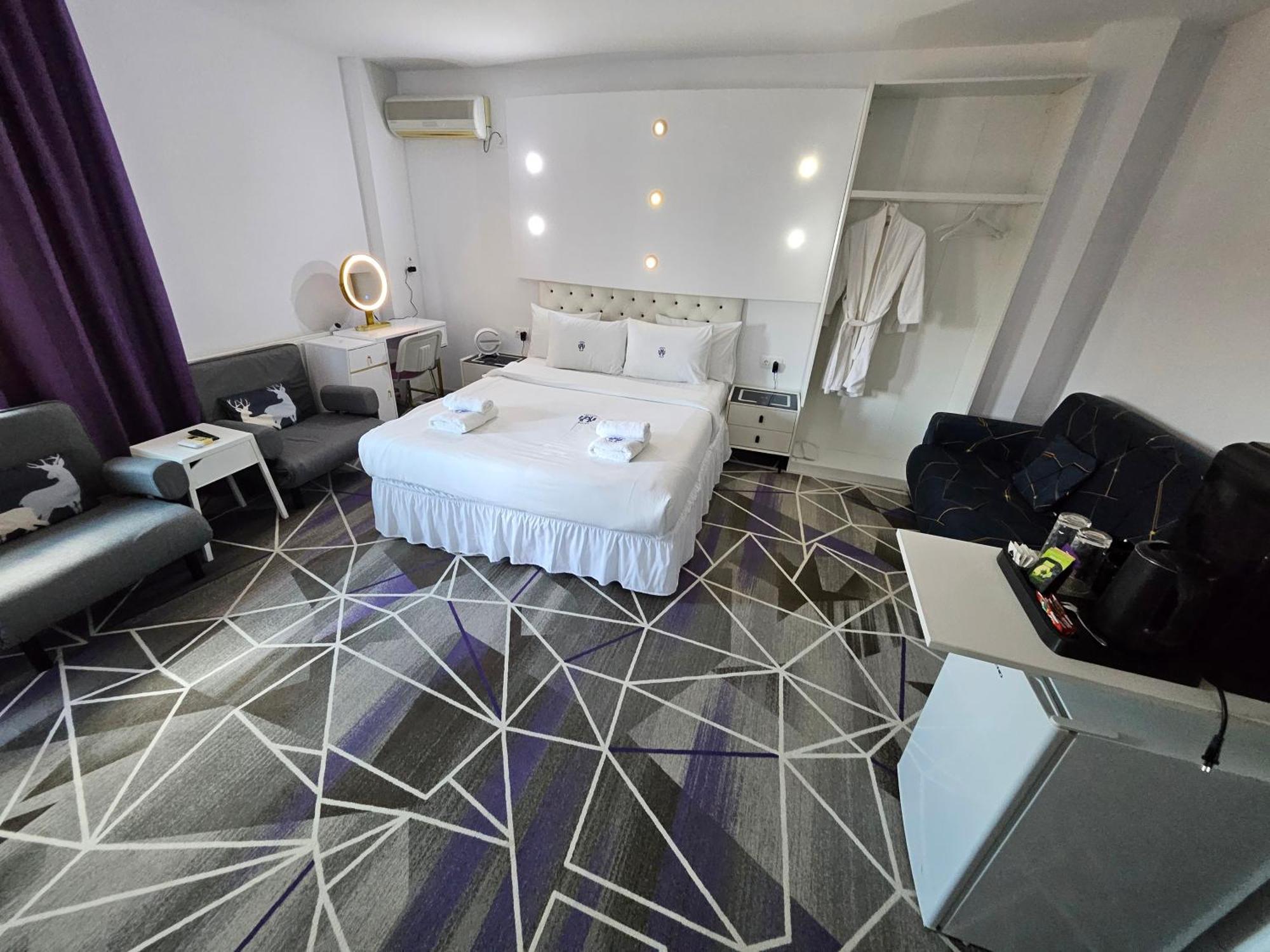 Amethyst House Therme & Bucharest Otopeni Airport Exteriér fotografie